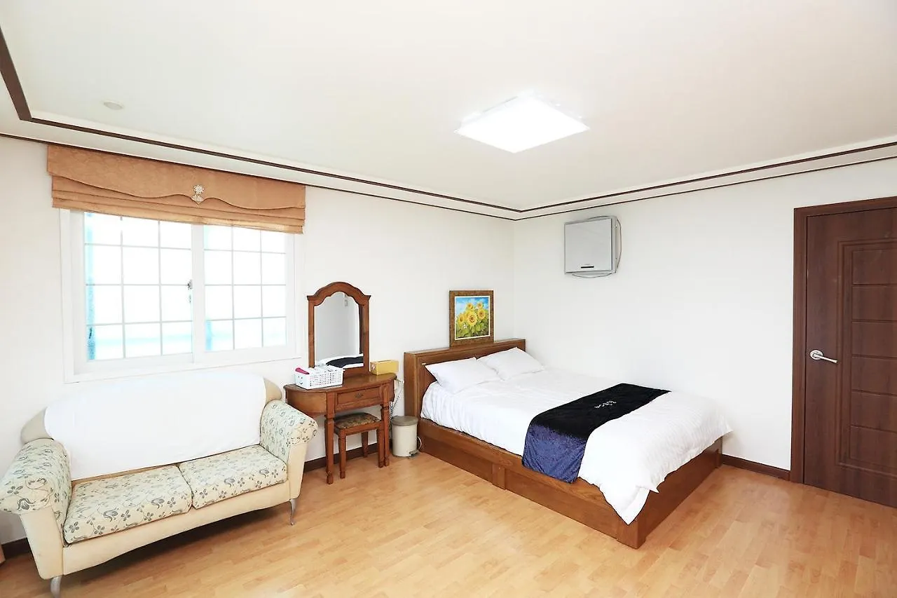 Sea View Guest House Jeju Country house