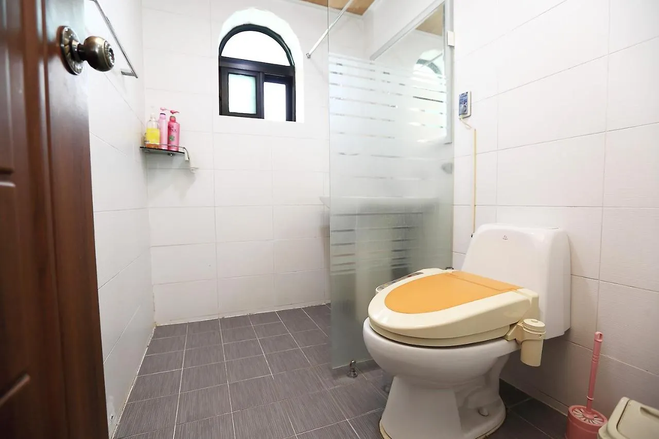 Sea View Guest House Jeju 0*,