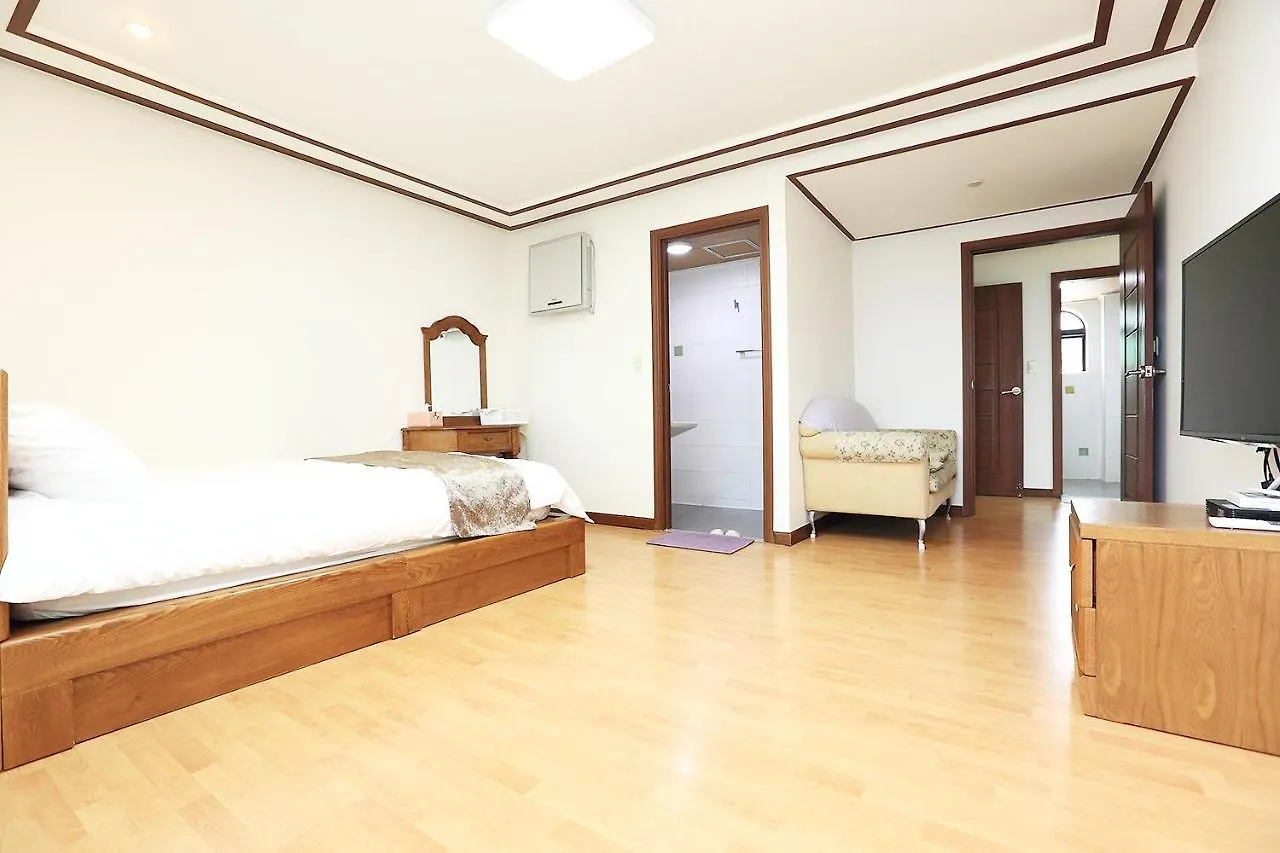 Sea View Guest House Jeju 0*,